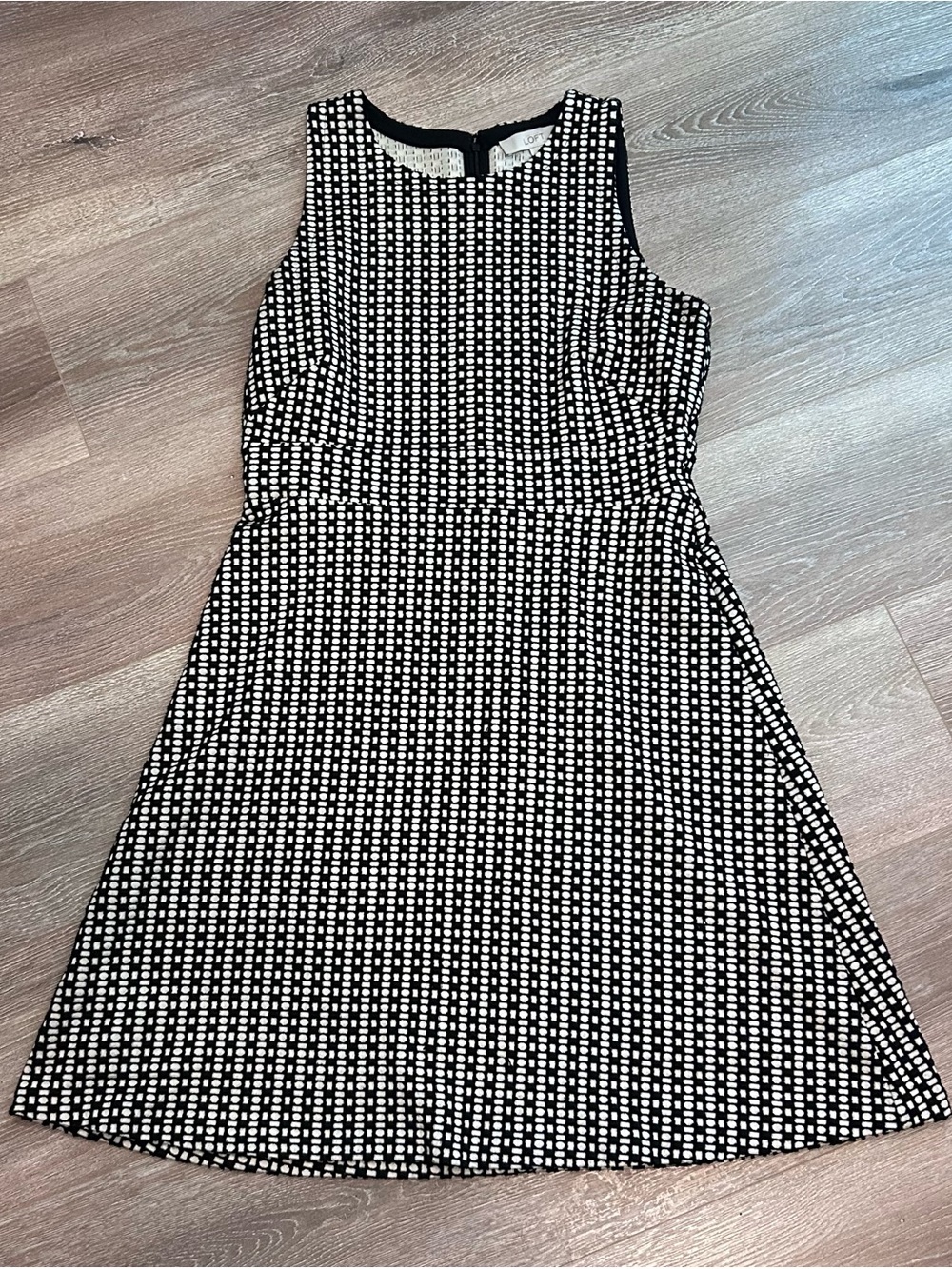 LOFT Black and White Sleeveless A-Line Dress